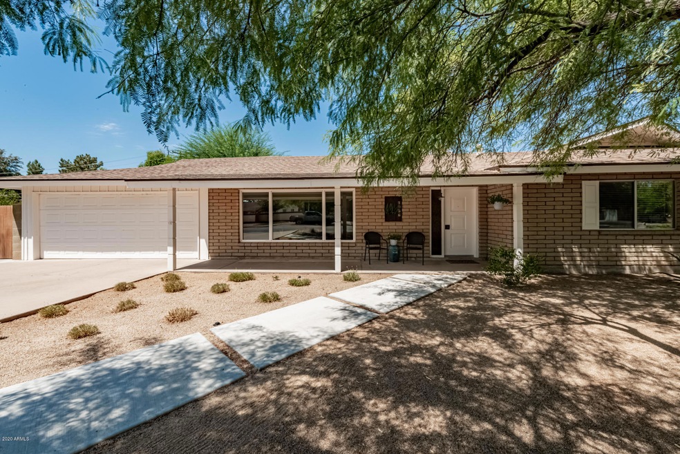 1056 N Forest-5