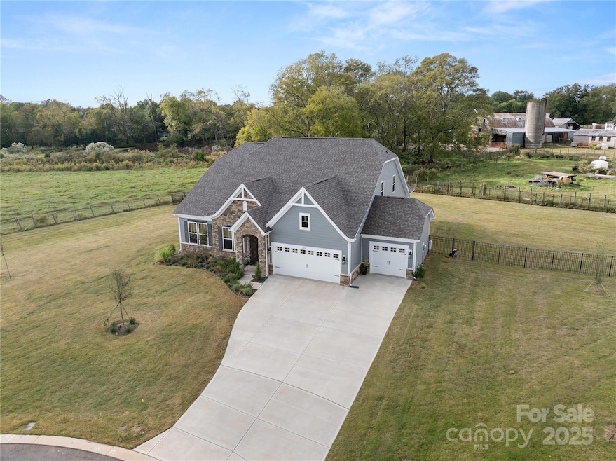 3430 Blackfield Ct, Concord, NC 28027 - photo 1