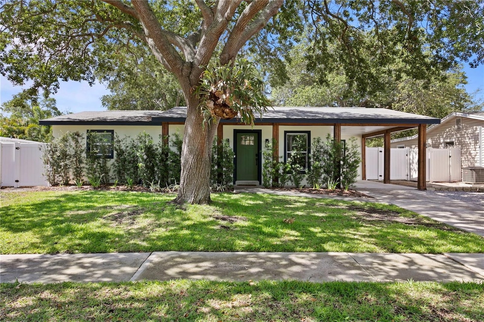 2912 W Winthrop