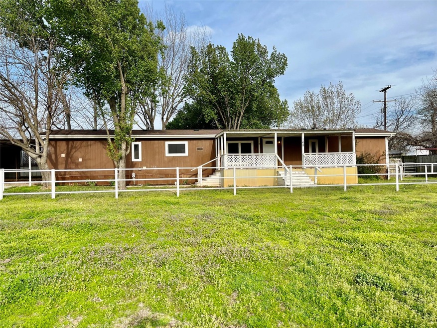 168 County Road 193, Gainesville, TX 76240 - photo 1