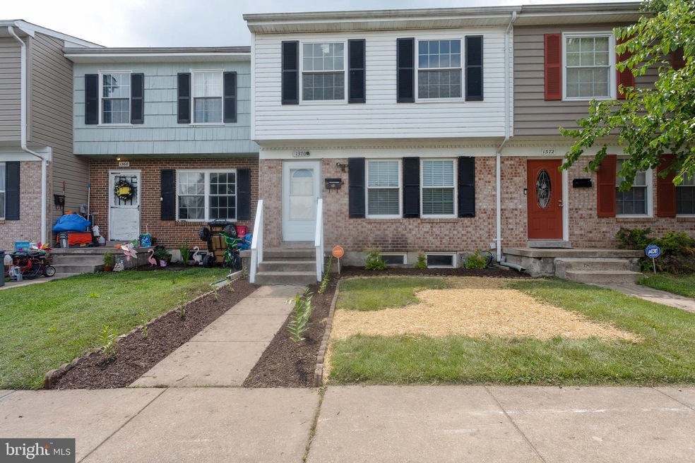 1370 Harford Square Dr, Edgewood, MD 21040 - photo 1