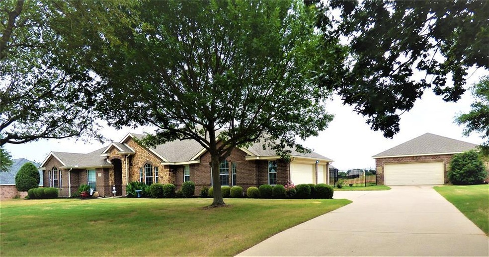 7008 Twin Hills Dr, Joshua, TX 76058 - photo 1