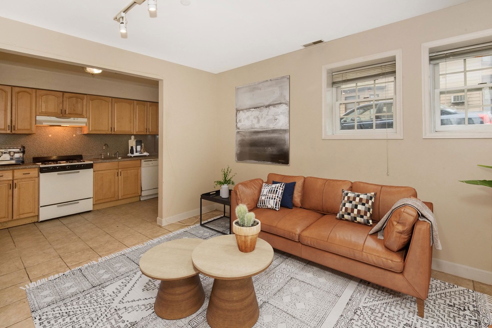 520 Hudson Ave unit 1, Weehawken, NJ 07086 - photo 1