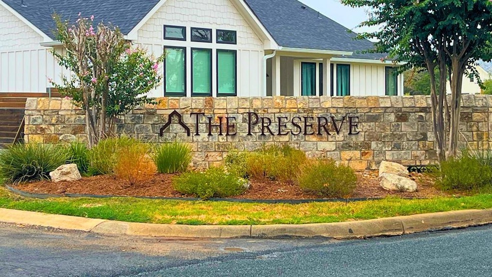 919 Laurel Ln unit 56, Fredericksburg, TX 78624 - photo 1