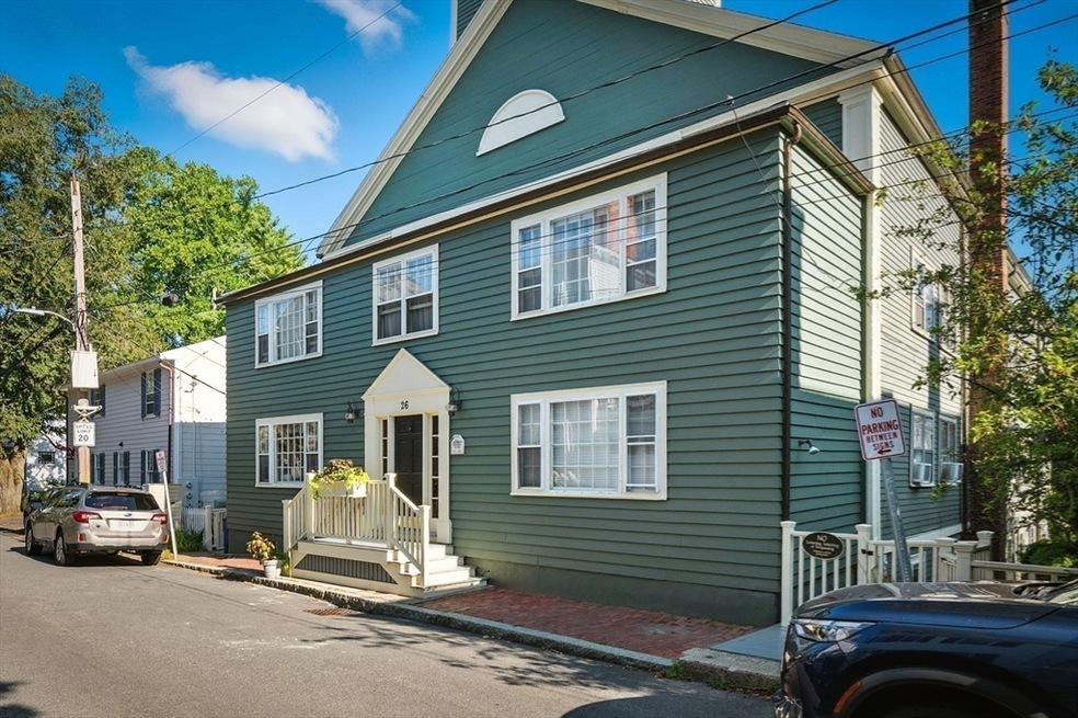 26 Summer St unit 8, Marblehead, MA 01945 - photo 1