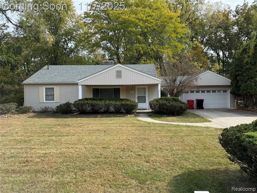 23318 Churches St, Southfield, MI 48033 - photo 1