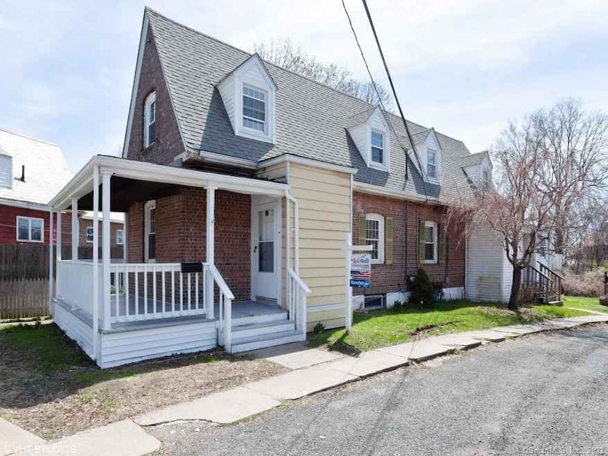 517 Valley Rd, Stratford, CT 06615 - photo 1