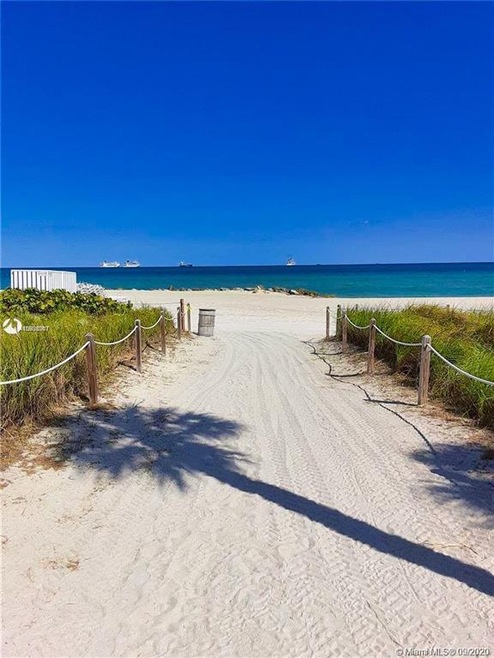 215 30th St unit 20, Miami Beach, FL 33140 - photo 1