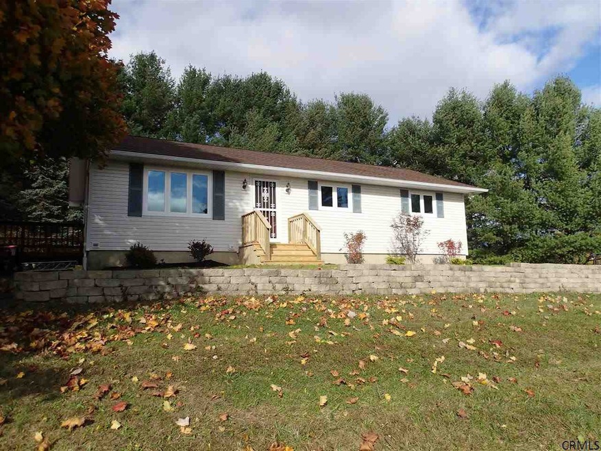 5 Charl Ln, Troy, NY 12180 - photo 1