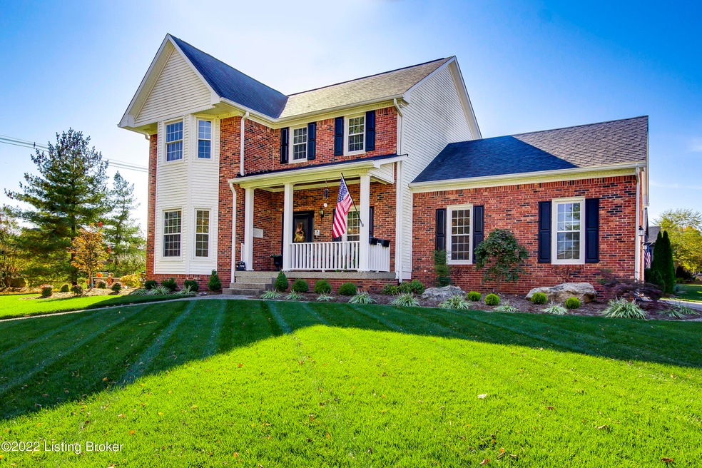 8606_GlenhopeDr_40291_100