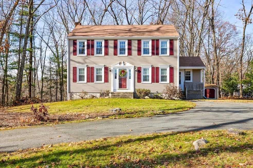 207 White St, South Weymouth, MA 02190 - photo 1