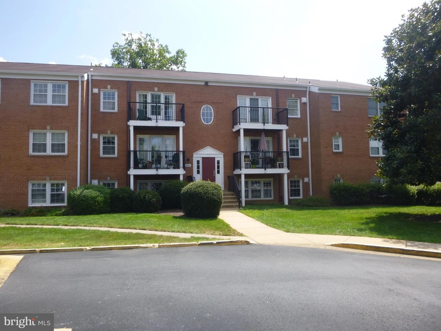 9459 Fairfax Blvd unit 104, Fairfax, VA 22031 - photo 1
