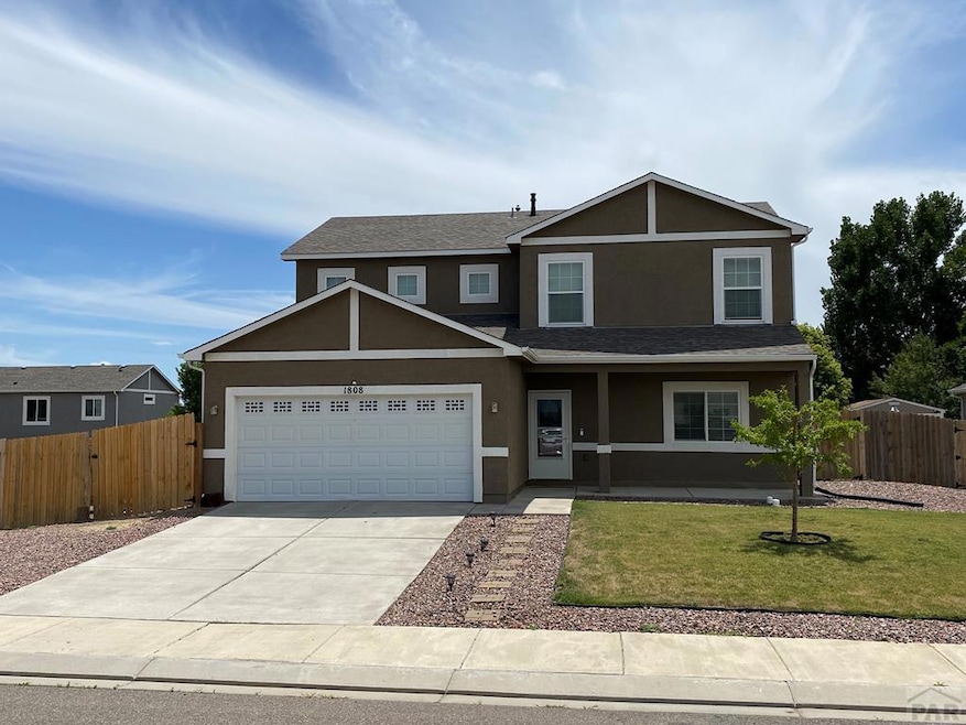 1808 Kingfisher Ln, Pueblo, CO 81008 - photo 1
