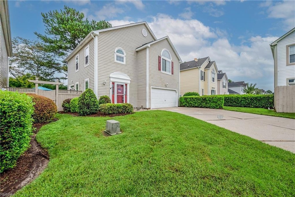 Beautiful Detached Condo