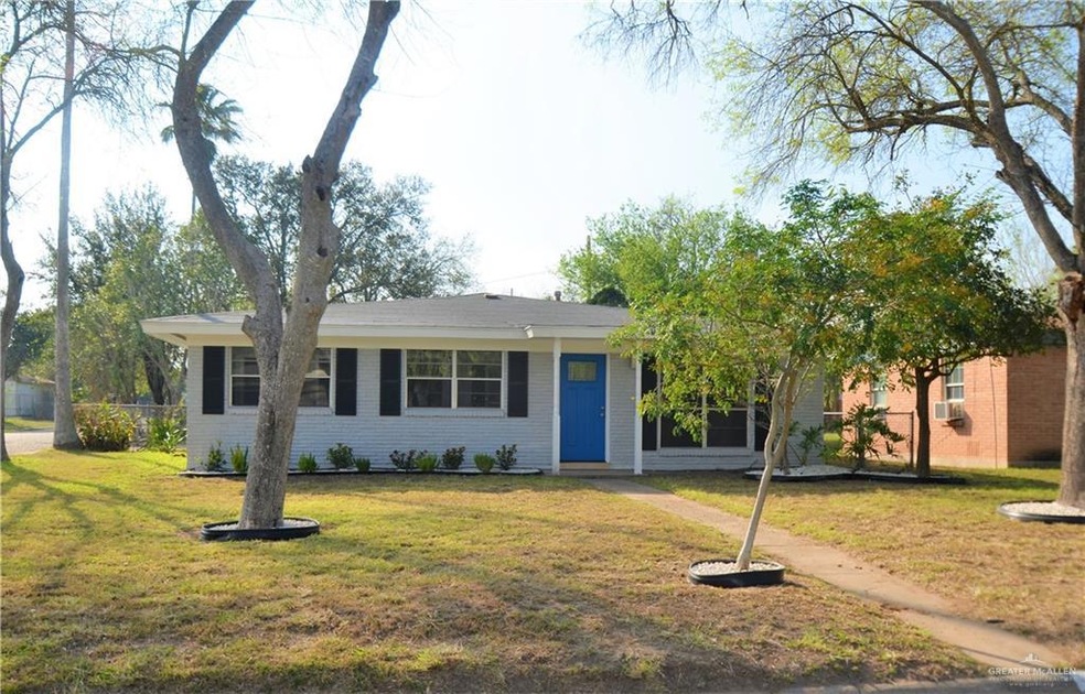 858 S Iowa Ave, Weslaco, TX 78596 - photo 1