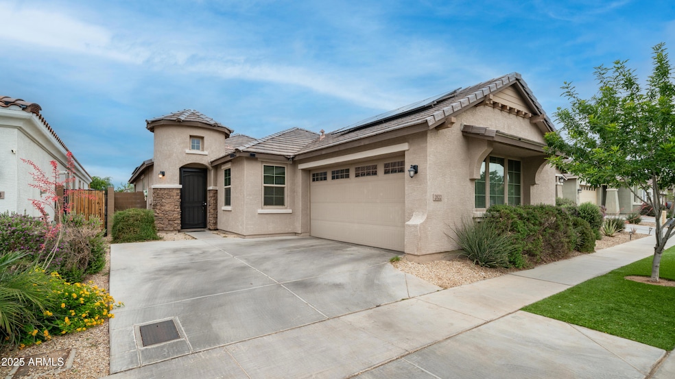 2822 E Hidalgo Ave Exterior Photos-1