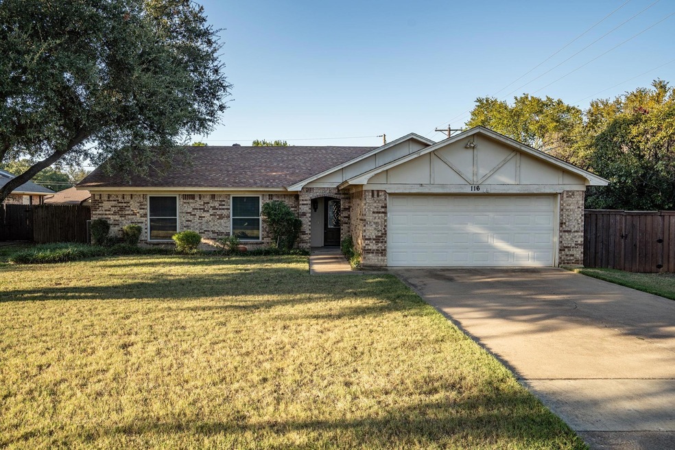116 Springhill Dr, Hurst, TX 76054 - photo 1