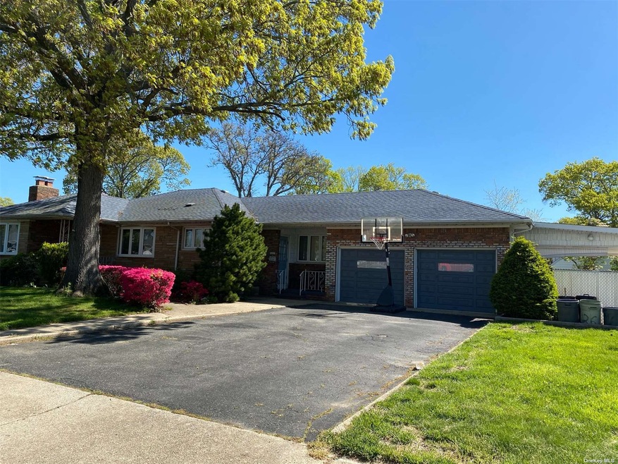 unlisted-address, Copiague, NY 11726 - photo 1