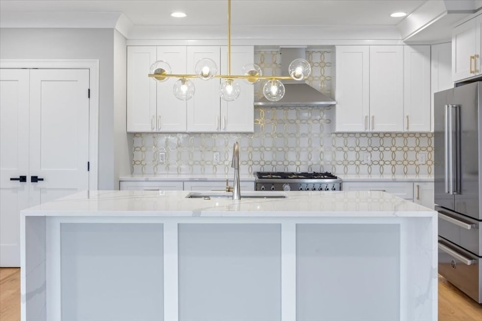 30 Dighton St unit 3, Brighton, MA 02135 - photo 1