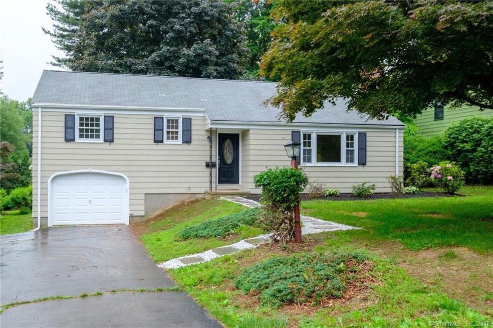 125 Goodale Dr, Newington, CT 06111 - photo 1