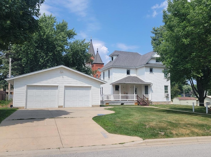 20 3rd St SW, Harmony, MN 55939 - photo 1