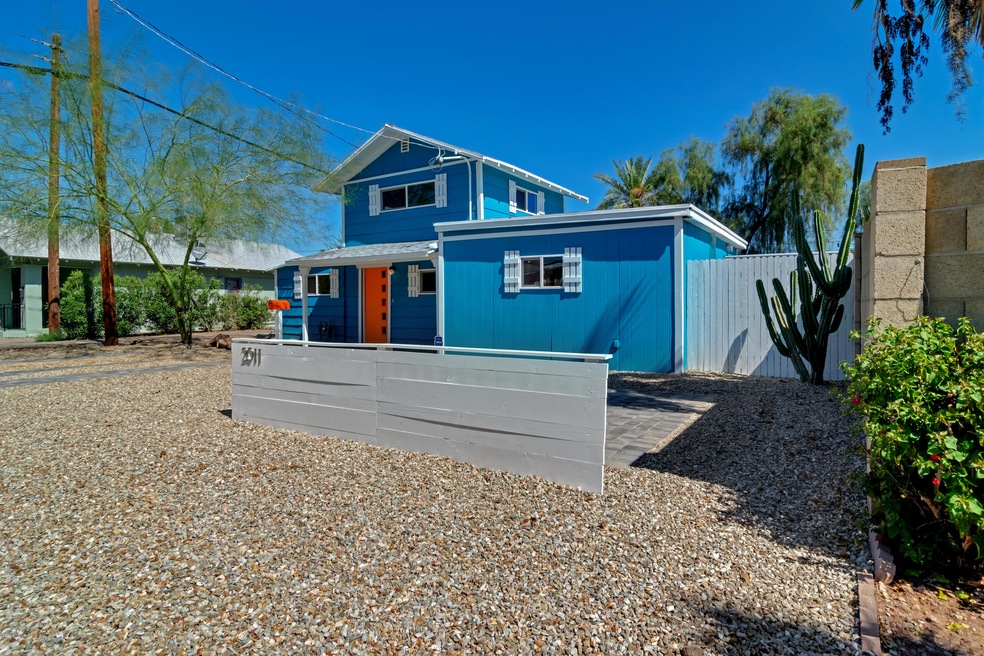 2011 N 10th St, Phoenix, AZ 85006 - photo 1