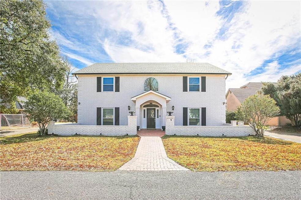 For Sale $749,000 • Co-Listing Agent