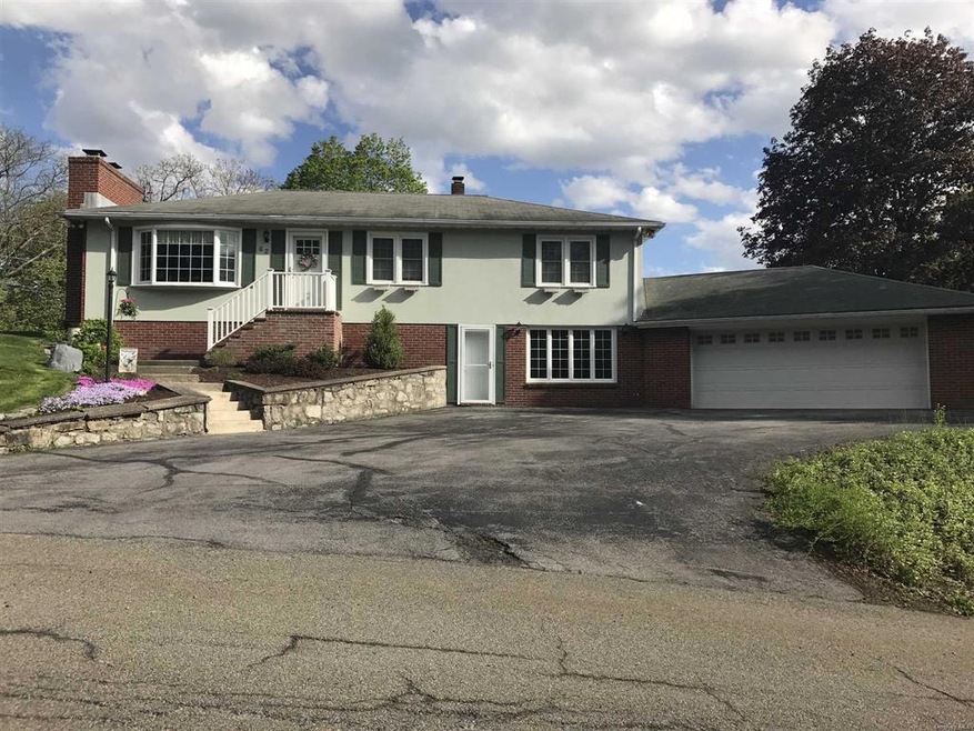 62 Sunrise Hill Rd, Fishkill, NY 12524 - photo 1