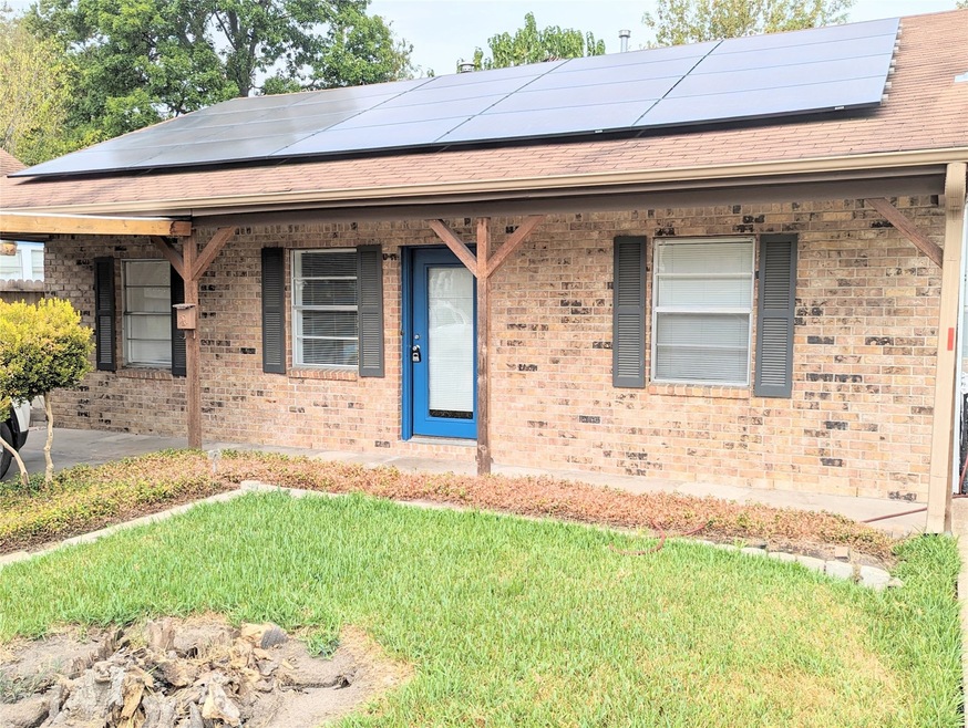 705 Barkley St, Houston, TX 77022 - photo 1