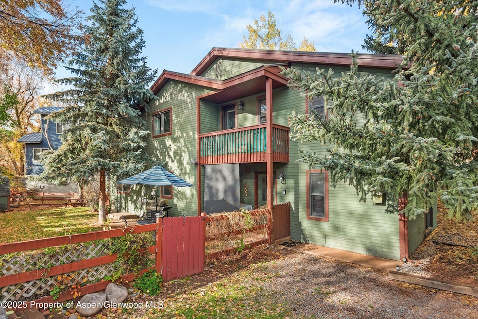 106 Swinging Bridge Ln unit B, Basalt, CO 81621 - photo 1
