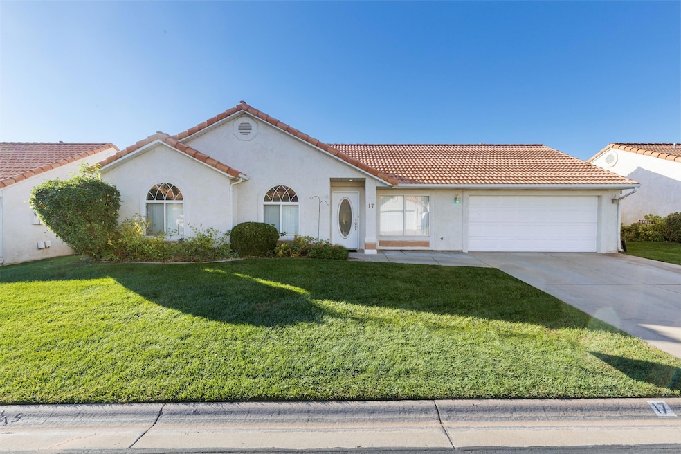 646 N 2450 E unit 17, Saint George, UT 84790 - photo 1