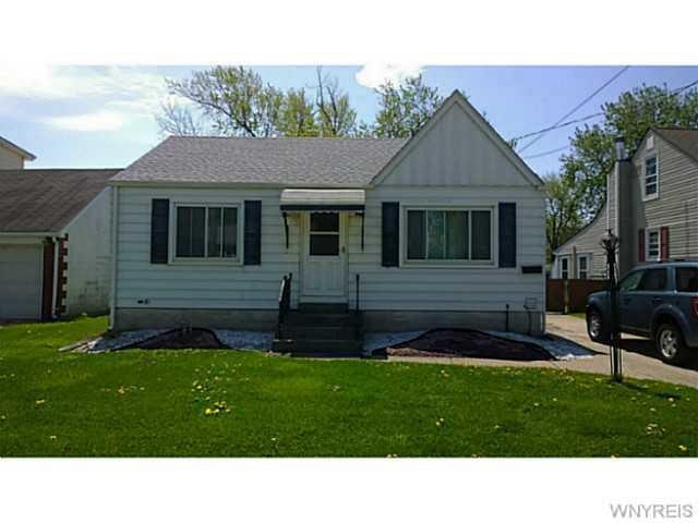 Exterior Front Great Curb Appeal - Quiet Home Prog