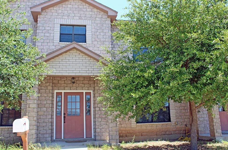 603 E 8th St unit C, Del Rio, TX 78840 - photo 1