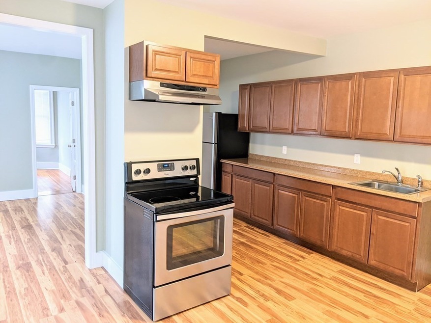 46 Leach St unit 1, Salem, MA 01970 - photo 1