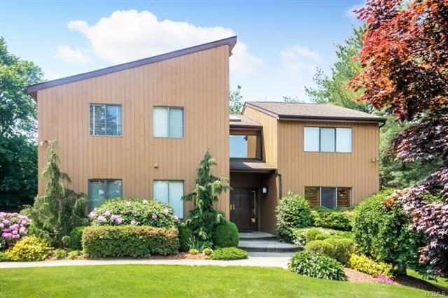 4 Deer Run, Rye Brook, NY 10573 - photo 1