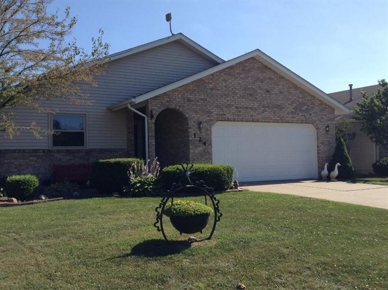 124 E Dunn Rd, New Carlisle, IN 46552 - photo 1