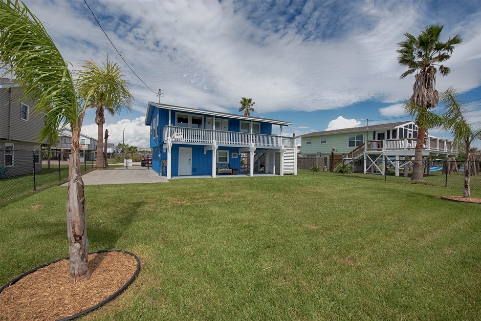 Fabulous home at Jamaica beach with fabulous fence