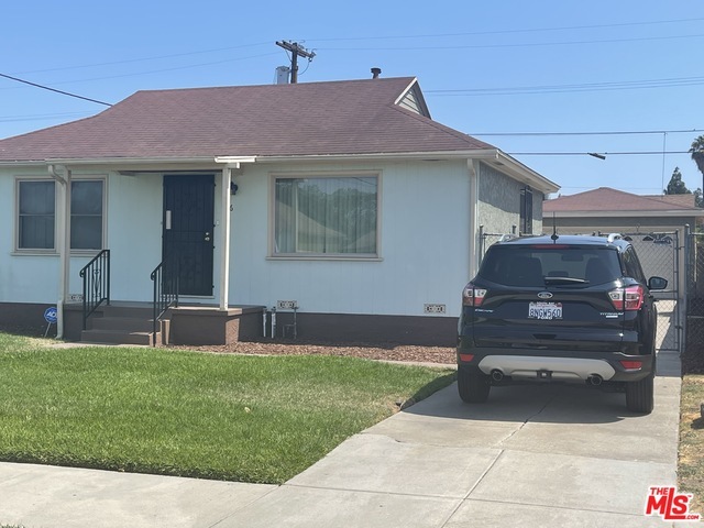 956 E 118th Dr, Los Angeles, CA 90059 - photo 1