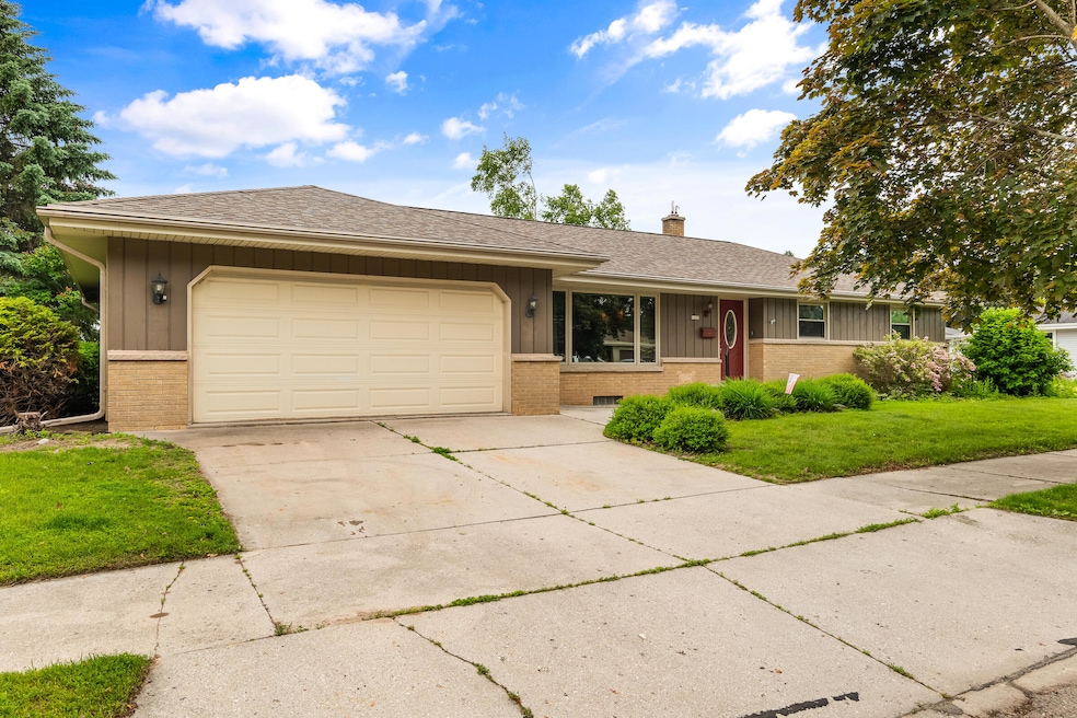 For Sale $285,000