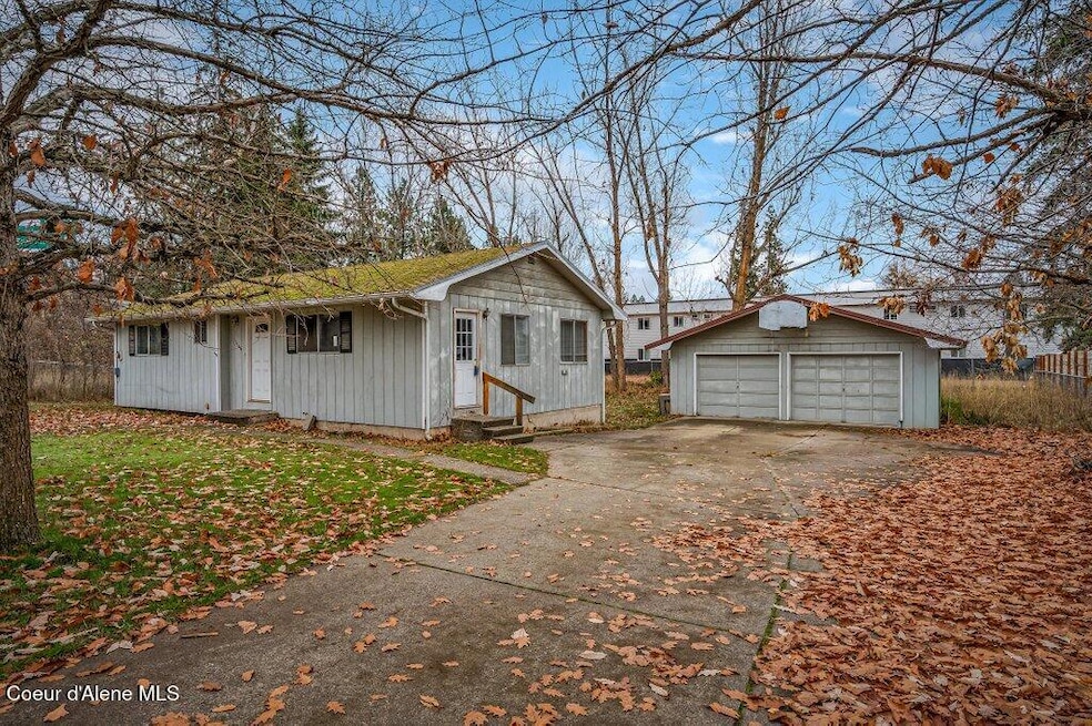 2106 E Pennsylvania Ave, Coeur D Alene, ID 83814 - photo 1