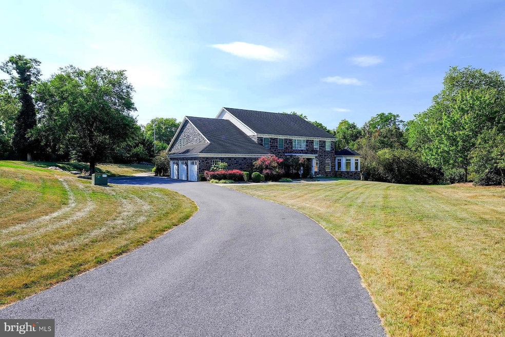 12901 Lance Cir, Hagerstown, MD 21742 - photo 1