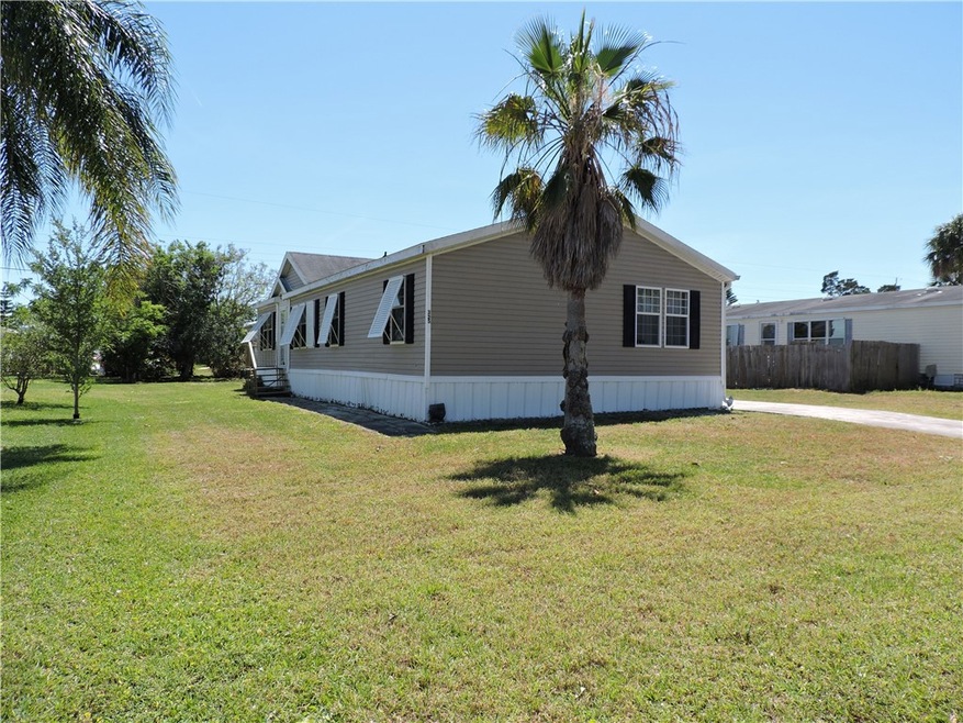 325 King St, Sebastian, FL 32958 - photo 1