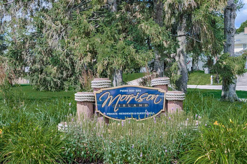 10333 N Grand Blvd, Syracuse, IN 46567 - photo 1