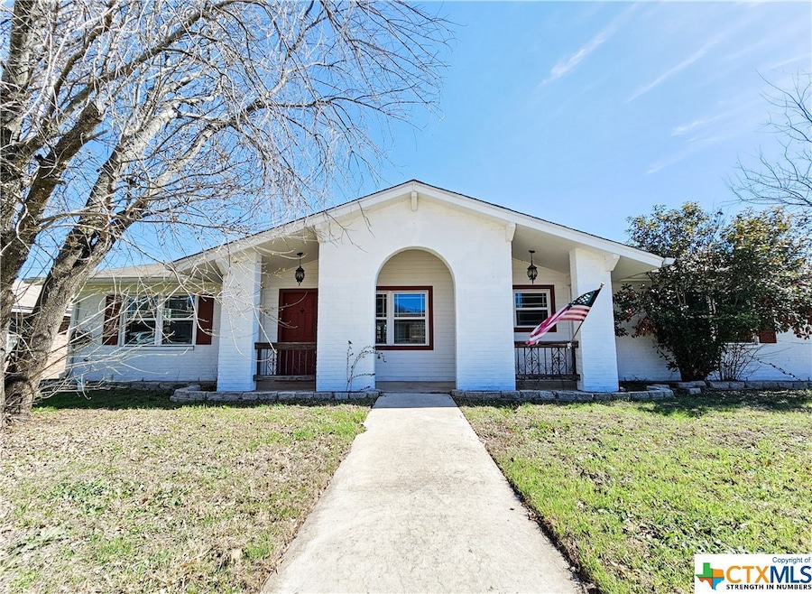 709 Allen St, Copperas Cove, TX 76522 - photo 1