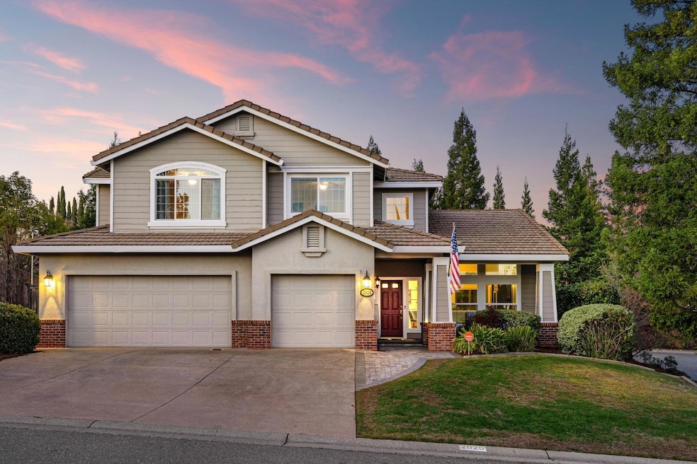 Sold $929,888 • Co-Listing Agent