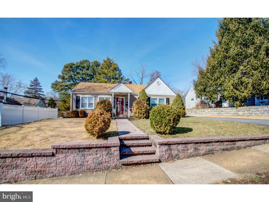 1407 E Willow Run Dr, Wilmington, DE 19805 - photo 1