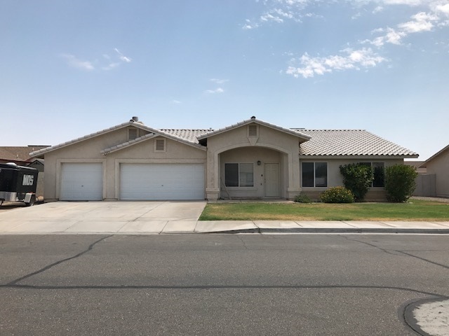 6243 E 42nd Ln, Yuma, AZ 85365 - photo 1