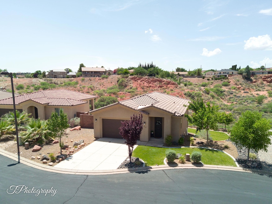 533 N Creek Ridge Cir, Washington, UT 84780 - photo 1