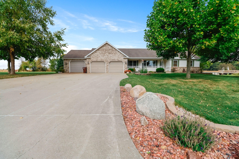 1 E Jeflynn Ct, Kouts, IN 46347 - photo 1