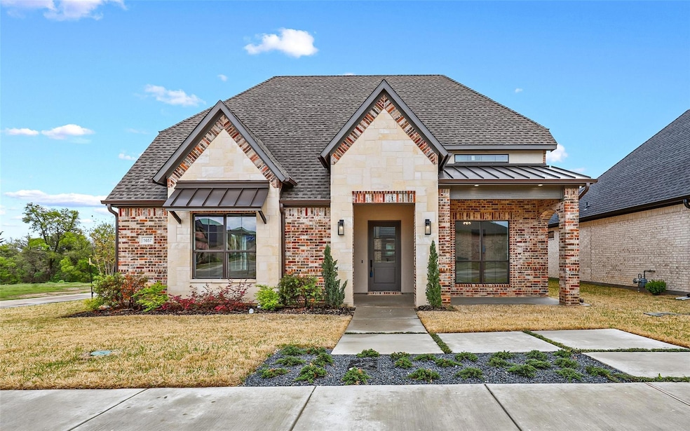 1657 Ethan Cir, Midlothian, TX 76065 - photo 1